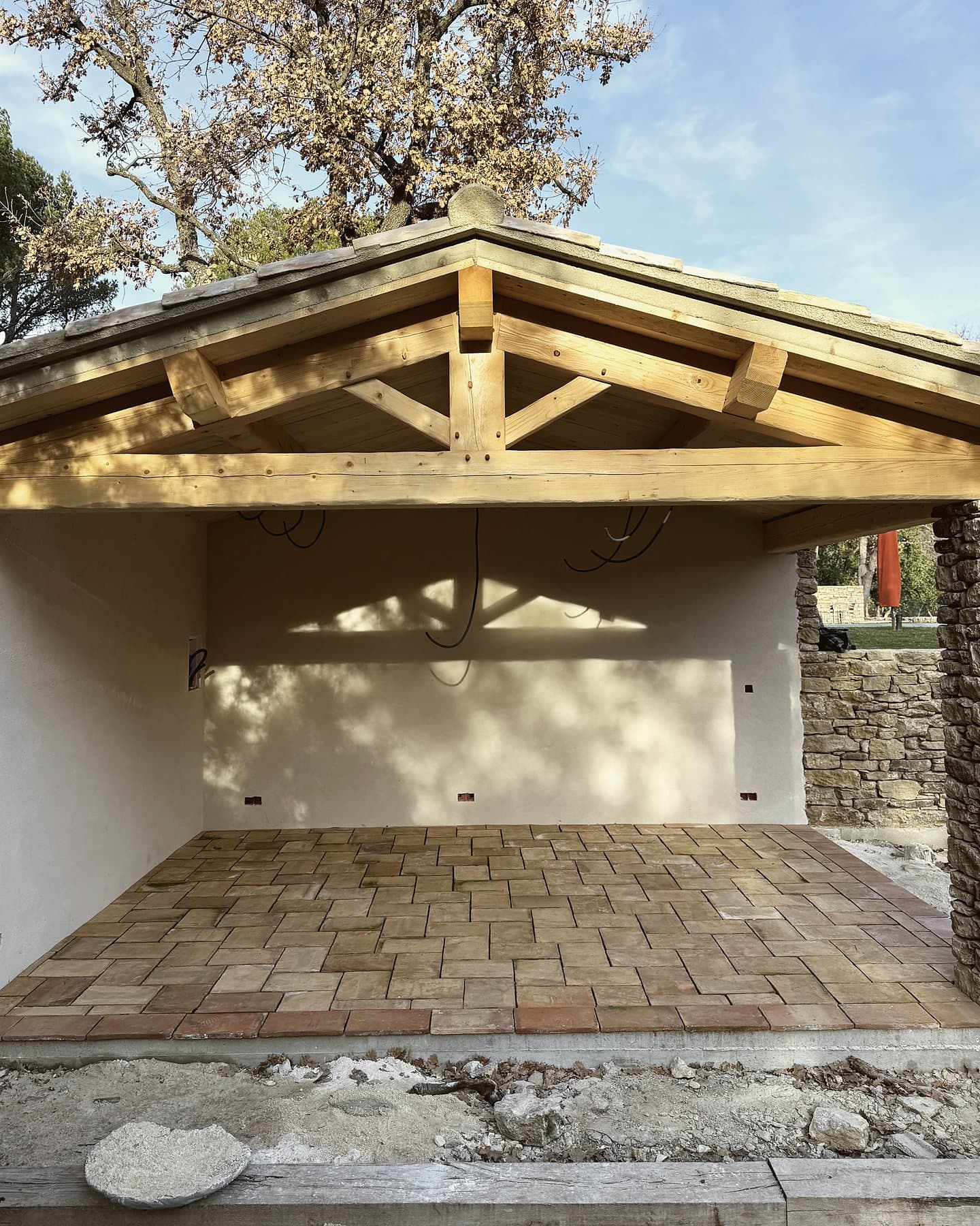 Parefeuilles, plusieurs formats et épaisseurs — calepinage de formats mixtes, pose collée, Maison, parefeuilles anciens, Ménerbes (84) — AG SOLS